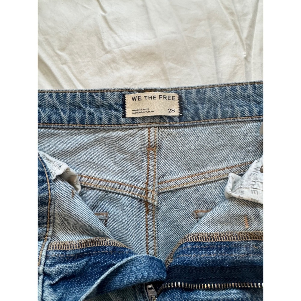 We The Free Free People Denim Shorts Light Wash Raw Hem Bermuda Size 28